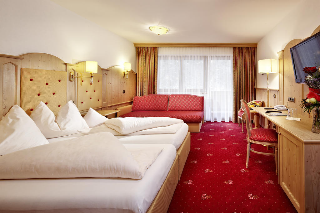 Hotel Jaegerhof 겔로스 객실 사진