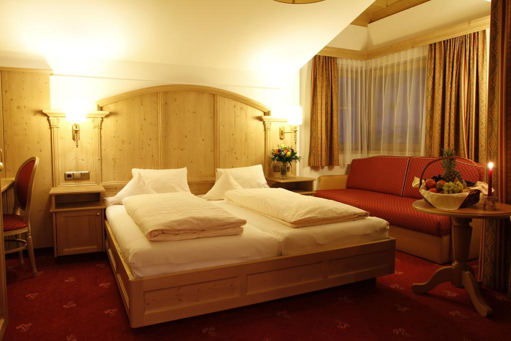 Hotel Jaegerhof 겔로스 객실 사진