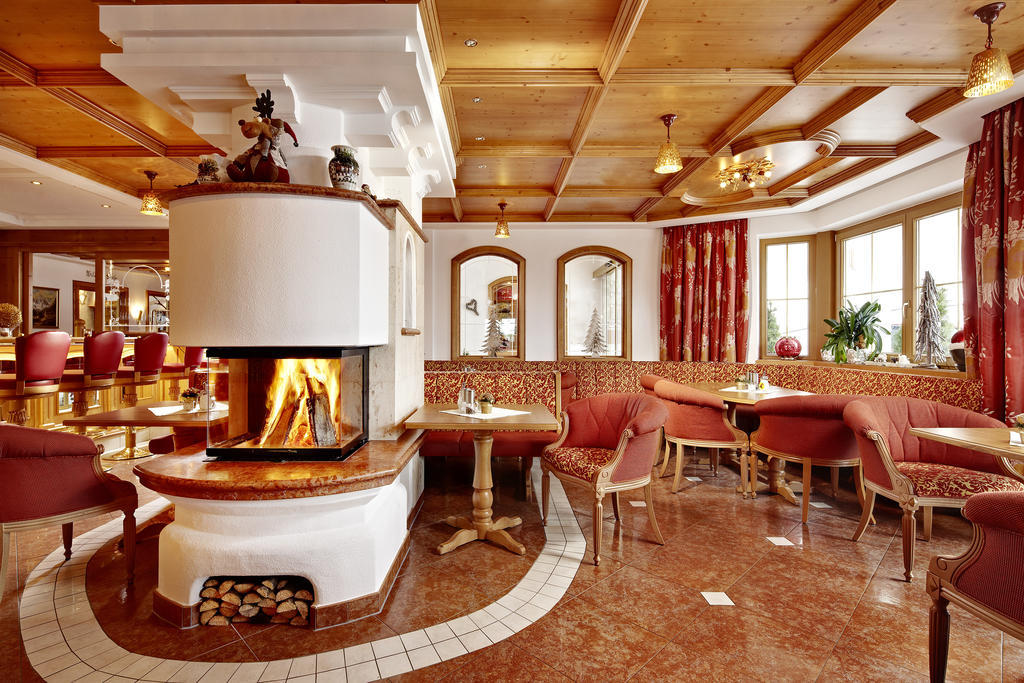 Hotel Jaegerhof 겔로스 외부 사진